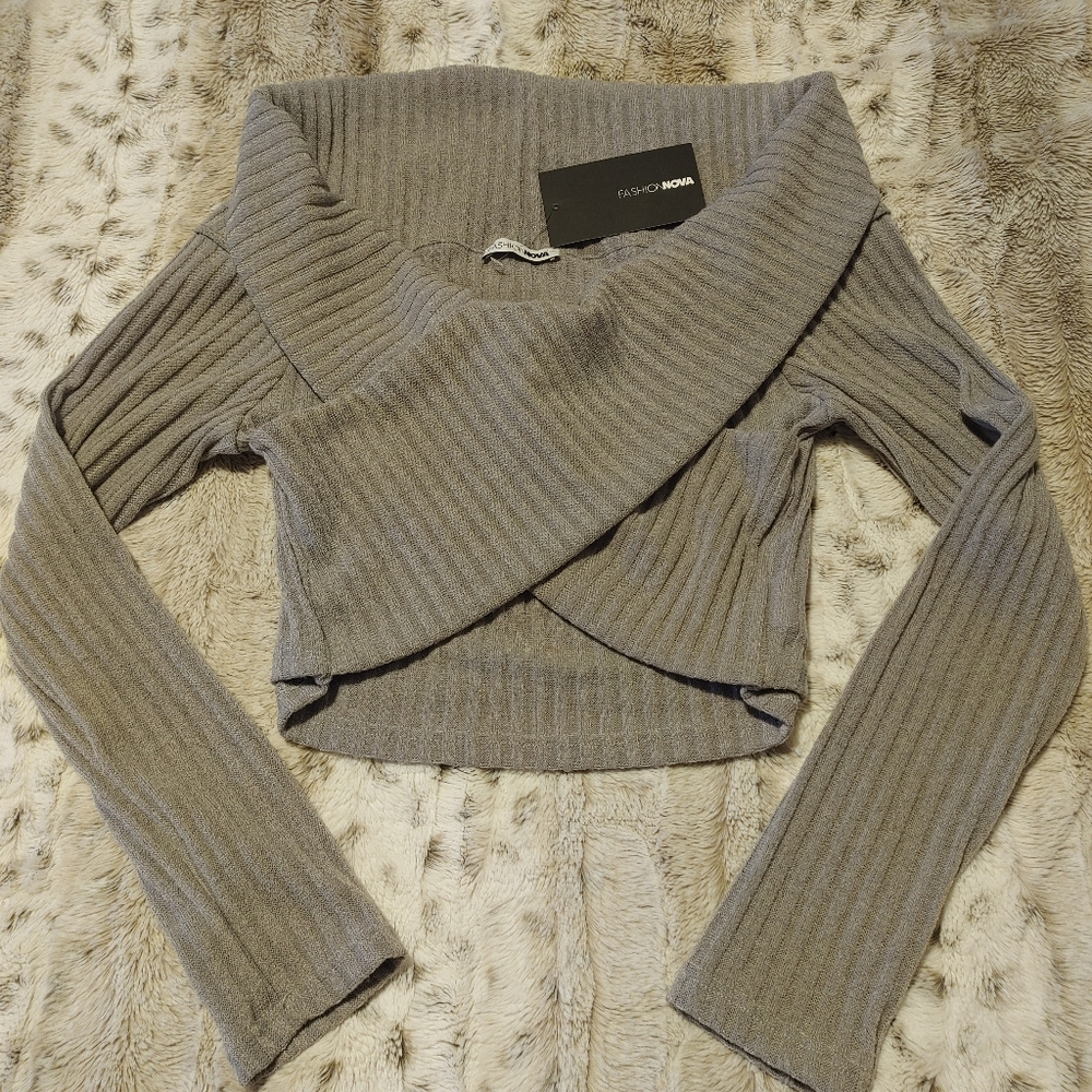 BNWT Cross My Way Top